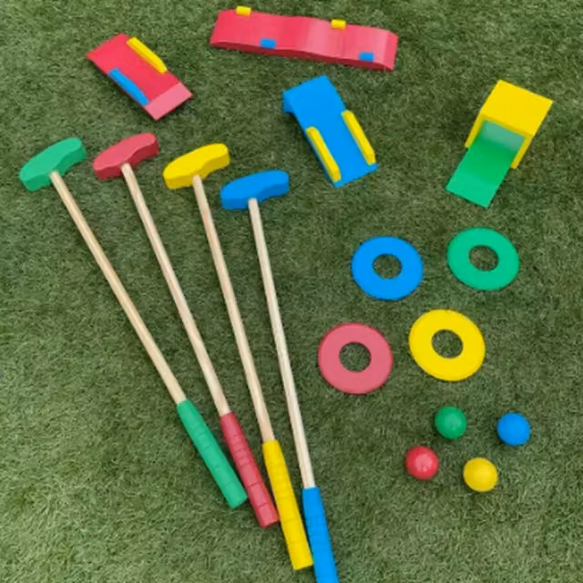 Garden Mile Kids Wooden Golf Set in Multicolour