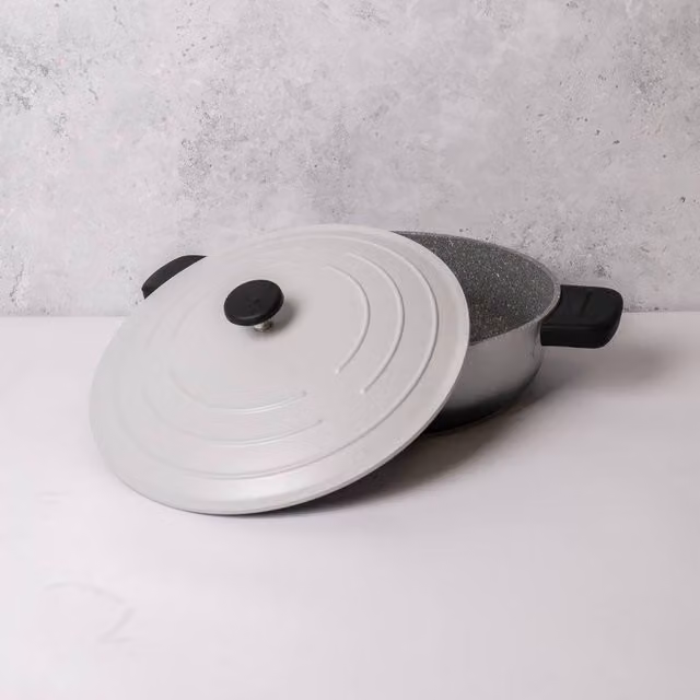 MasterClass Cast Aluminium Casserole Dish with Handle Covers, Ombre Grey, 4L