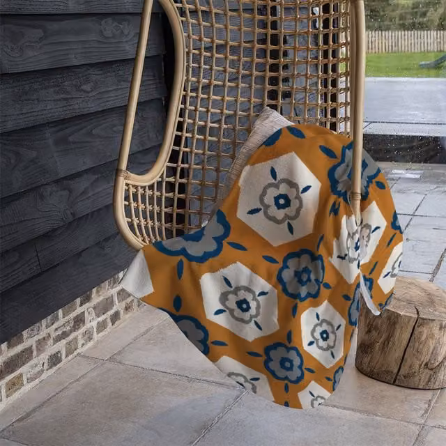Benjamin Tate Design Fleece Blanket in Orange, Grey, Blue and Beige, W/D/H: 120 x 150 cm