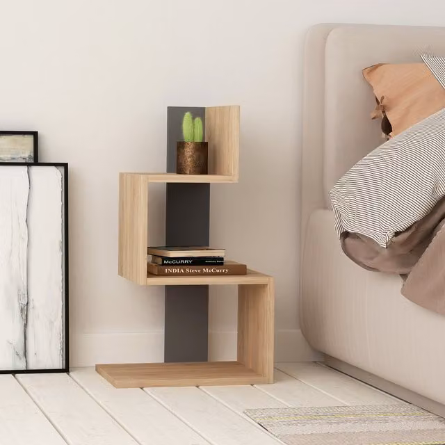 Decortie Rosie Modern Oak Side Table in Brown