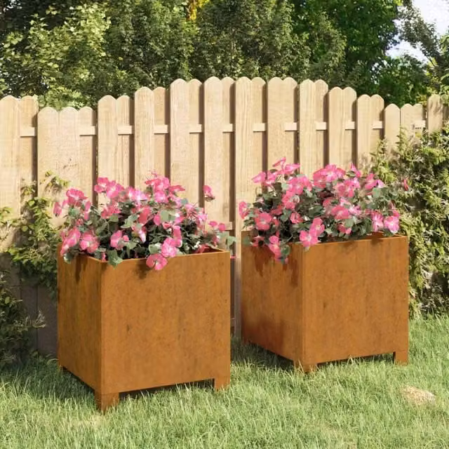 Berkfield Home Rusty Corten Steel Planters with Legs, 2 Pieces, Brown, W: 32 cm, D: 30 cm, H: 33 cm