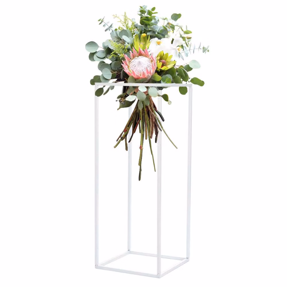 Garden Sanctuary Geometric Metal Flower Stand in White for Tabletop Displays – 2
