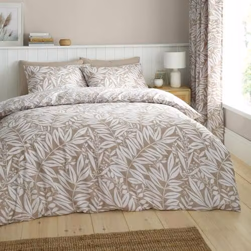 Catherine Lansfield Sorrel Leaf Reversible King Duvet Cover and Pillowcase Set in Natural Beige – 1