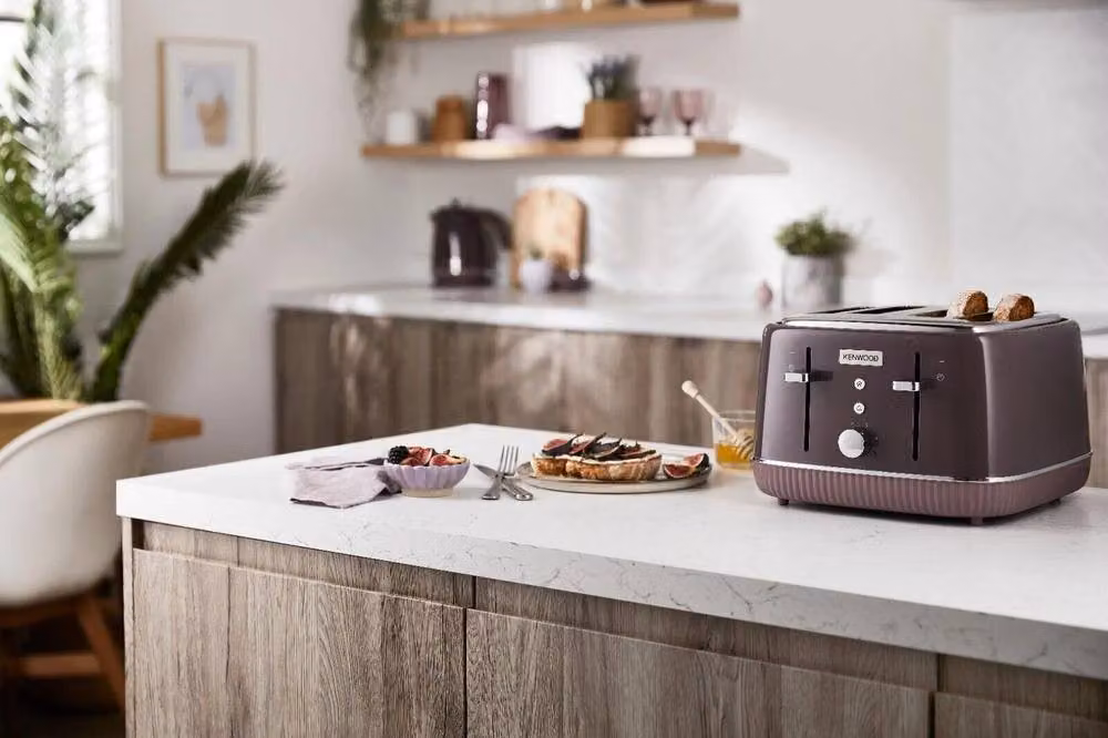 Kenwood Elegancy 4 Slice Toaster 1800W in Purple – 4