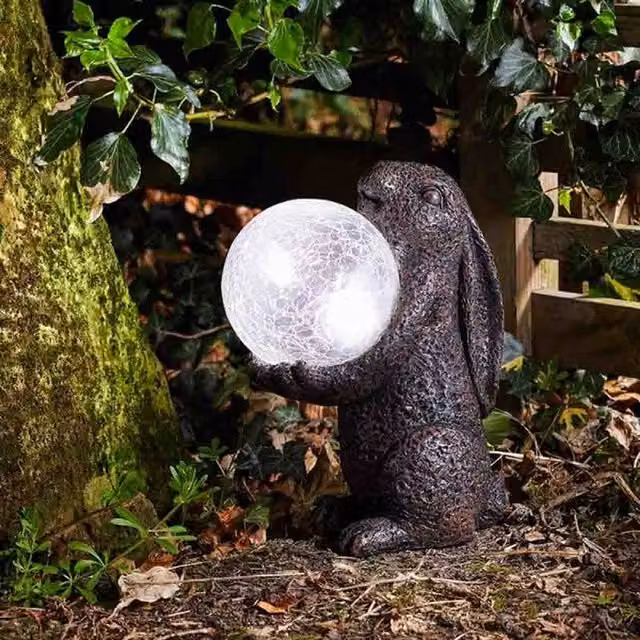 Garden Mile Solar Hare with Colour Changing Crackle Glass Ball in Brown and Grey