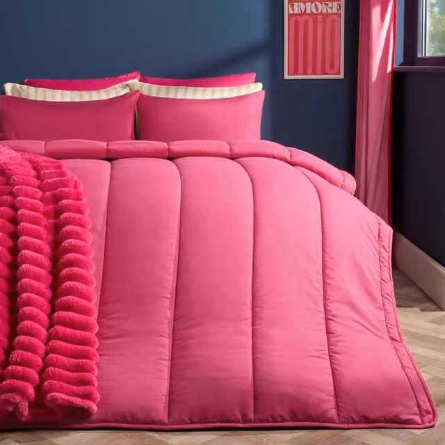 OHS Pink 10.5 Tog Duvet and Pillowcase Set, W/D/H: 140 x 200 cm