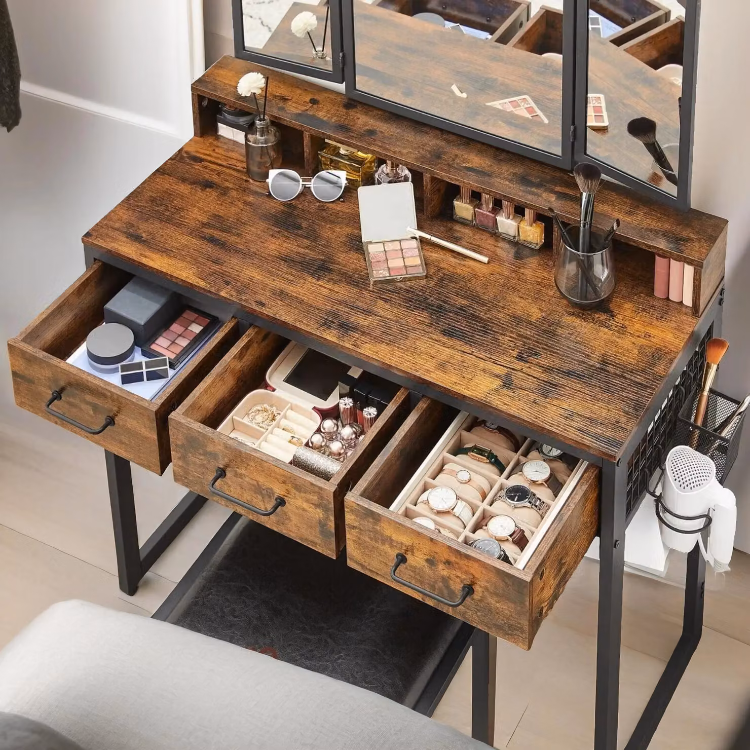Pirlo Plush 3 Drawer Dressing Table with Tri-Fold Mirror and Stool in Brown, W/D/H: 141 x 40 x 76.7 cm – 2