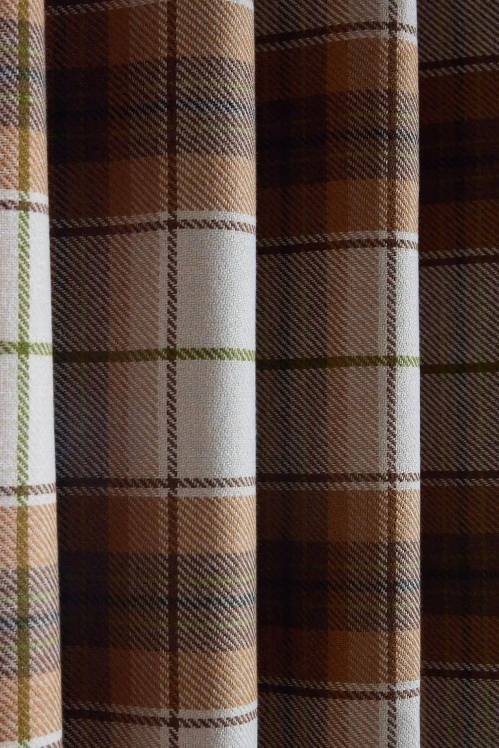 Catherine Lansfield Brushed Woven Glencoe Check Thermal Eyelet Curtains in Terracotta, W: 168 cm, H: 183 cm – 3