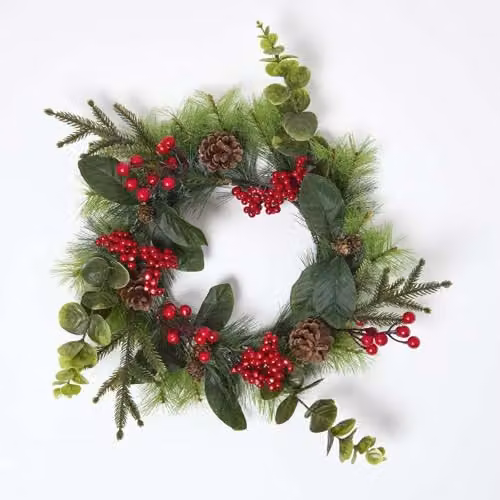 Homescapes Artificial Winter Woodland and Eucalyptus Christmas Wreath in Green, Red and Brown, Diameter: 40 cm