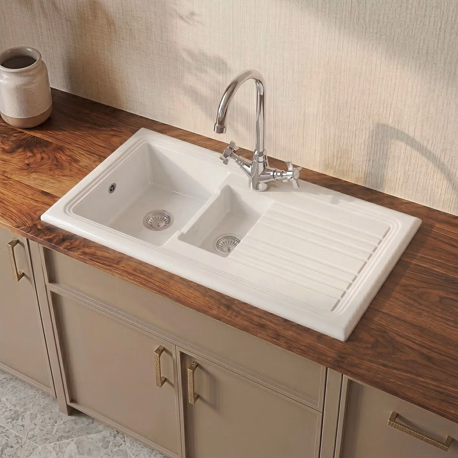 Balterley 1.5 Bowl Inset Fireclay Kitchen Sink with Wastes and Mono Tap, White, W: 101.0 cm, D: 52.5 cm – 3