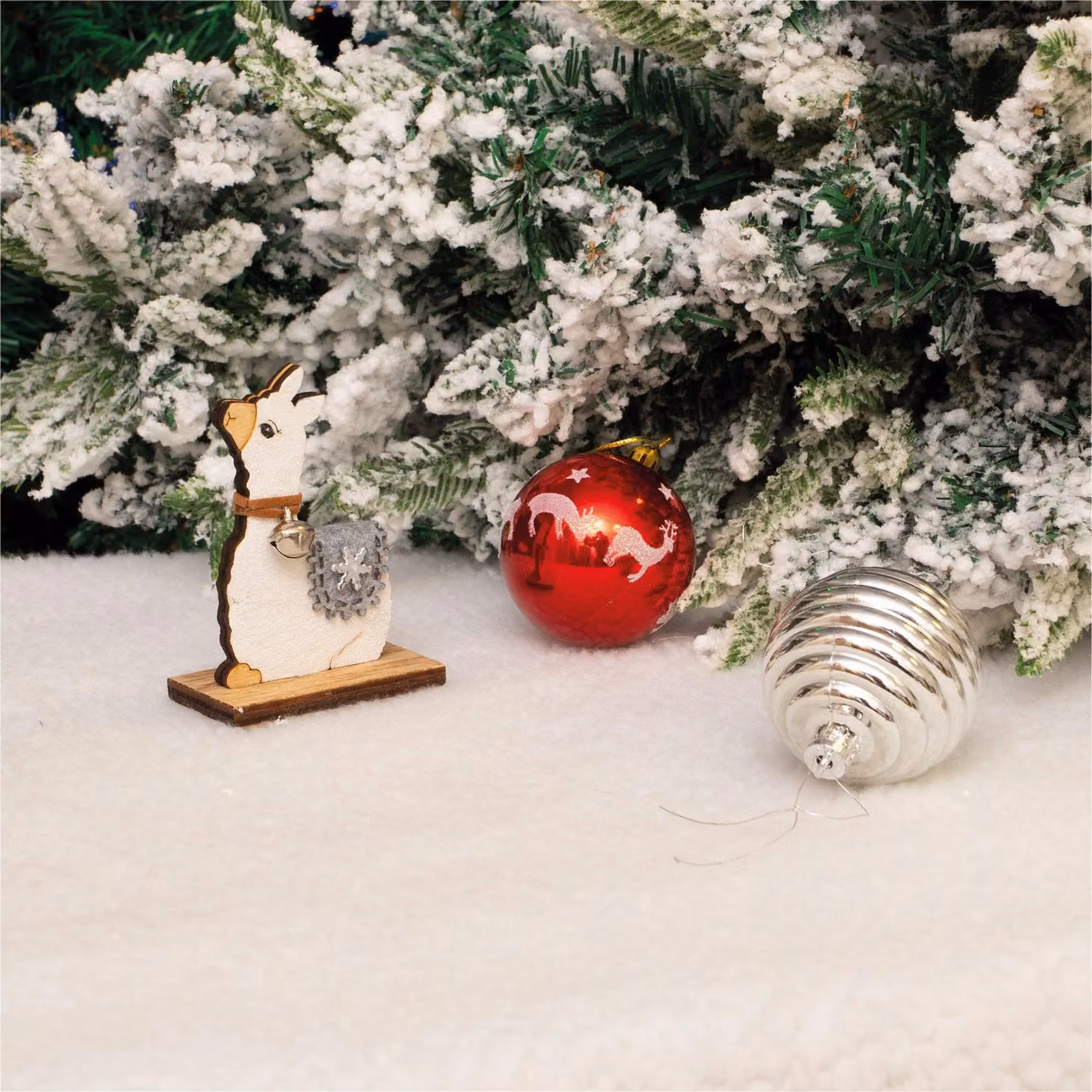 Netagon White Wooden Alpaca Tabletop Ornament W/D/H: 10 x 4 x 7 cm – 7