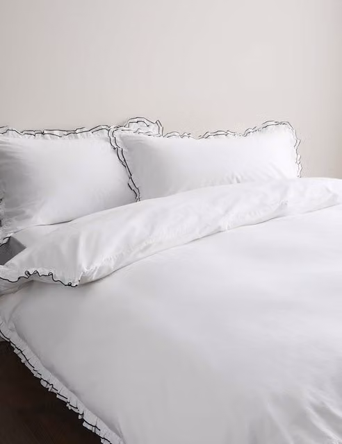 M&S Pure Cotton Double Ruffle Bedding Set Black and White W/D/H: 140 x 200 cm