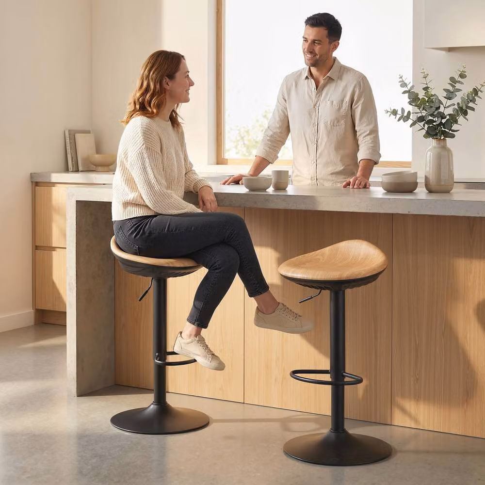 HOMCOM Set of 2 Modern PU Leather Swivel Breakfast Barstools in Natural Oak and Brown – 2