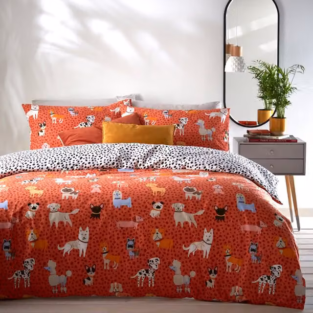 Make it a Home Reversible Dotted Animal Print Duvet Cover Set in Orange and Multicolour