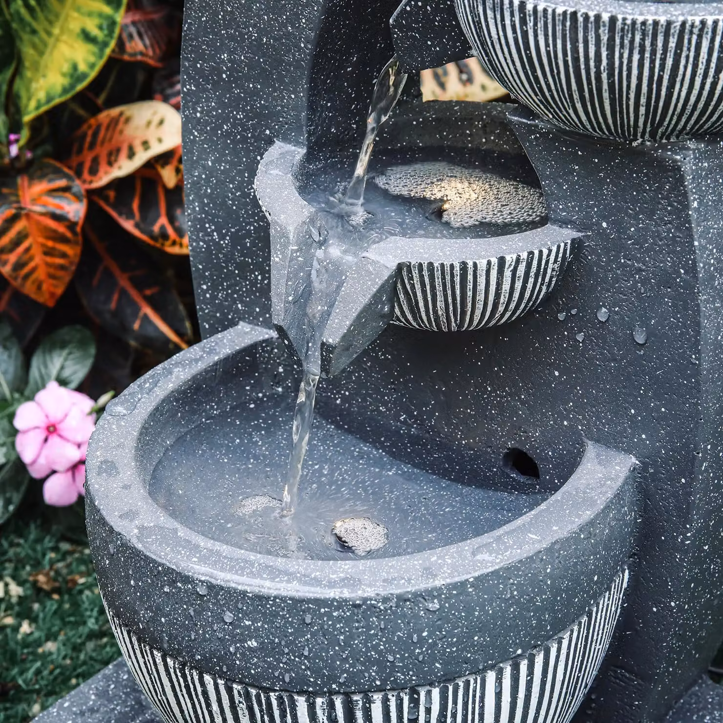 Garden Sanctuary Natural Grey Freestanding Electric Outdoor Garden Fountain, W/D/H: 47 x 24 x 22 cm – 5