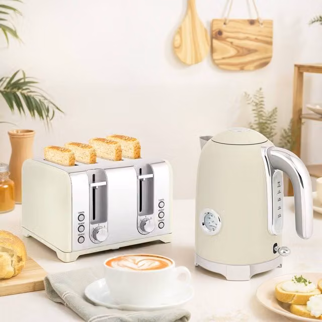 HOMCOM Retro Kettle and 4 Slice Toaster Set in Beige, Silver or Grey
