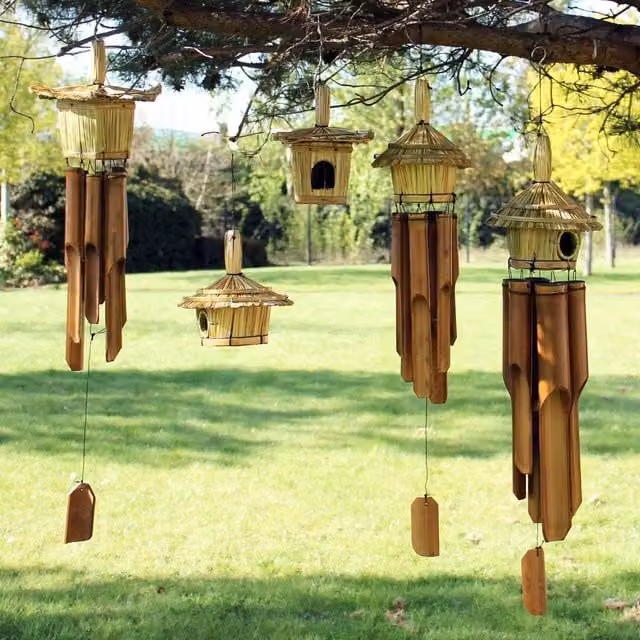 KDMK Round Seagrass Bird Box with Chimes in Brown