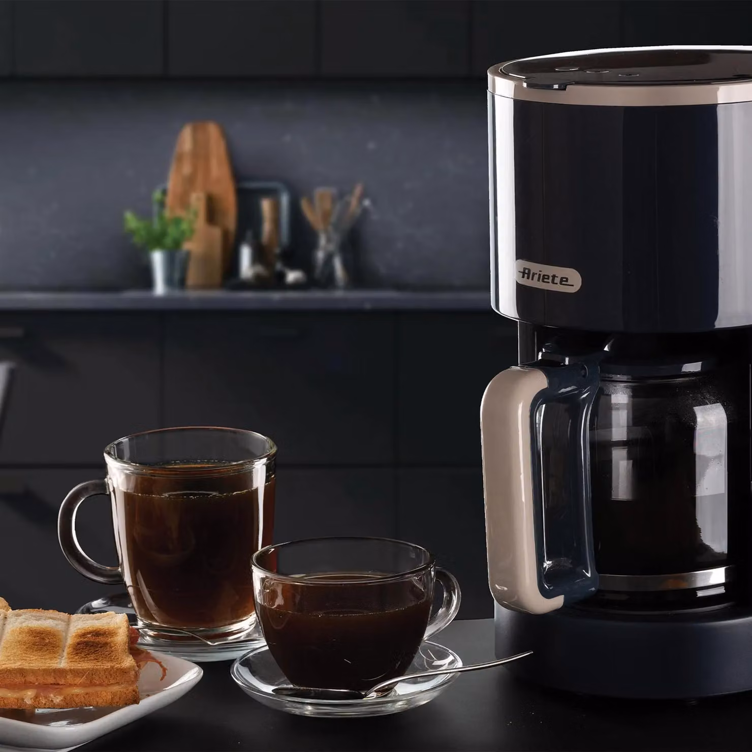 Ariete Breakfast Line Drip Coffee Machine with Glass Jug in Black and Grey – 3