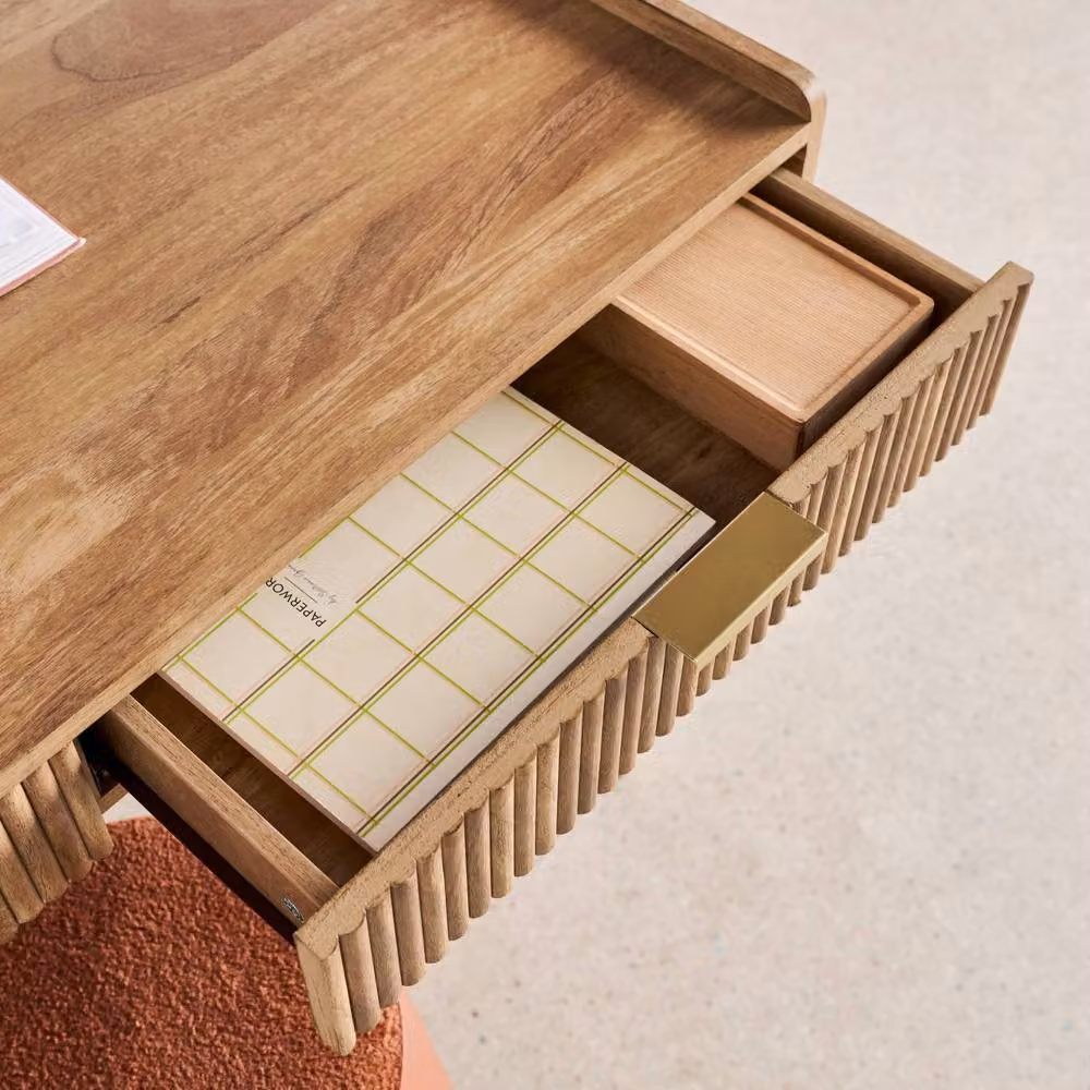 sweeek Modern Grooved Mango Wood Effect Writing Desk with 2 Drawers in Brown and Gold – 3