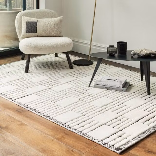 The Rug Shop UK Cream Handmade Wool Modern Geometric Checked Area Rug W: 160 cm, L: 230 cm – 1