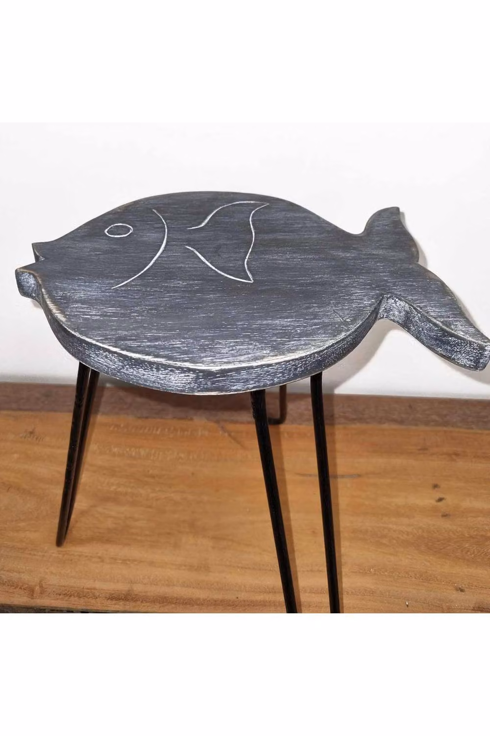 KDMD Greywash Albasia Wood Fish Stand - Rustic Grey Decorative Tabletop Display Piece – 2