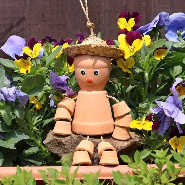 Uniqueful Small Terracotta Pot Man Ornament in Brown – 1