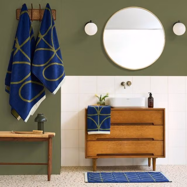 Orla Kiely Linear Stem Cotton Towel in Navy and Olive Green