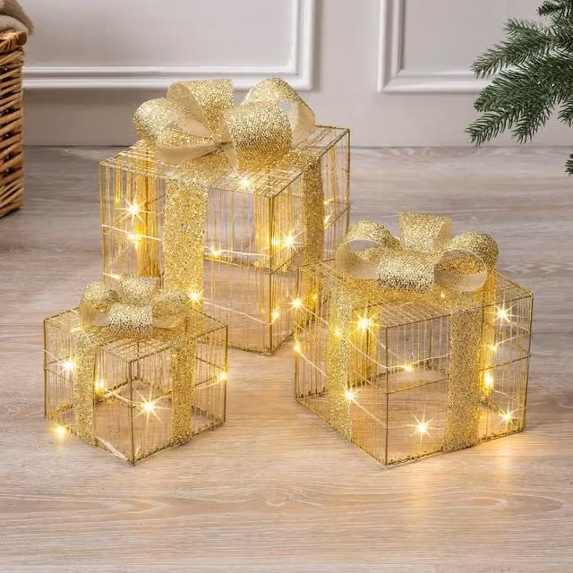 Christow Set of 3 Gold LED Light Up Christmas Present Parcels with Timer, Battery Operated Tabletop Decoration – 1