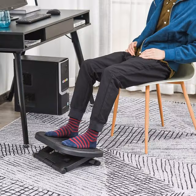 HOMCOM Adjustable Under Desk Footrest in Black