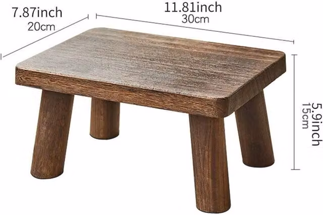 FORGEVIO Lacquered Wooden Step Stool in Brown