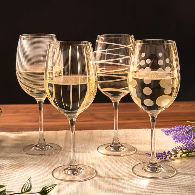 Mikasa Clear Crystal Wine Glasses, Set of 4, 450ml per glass