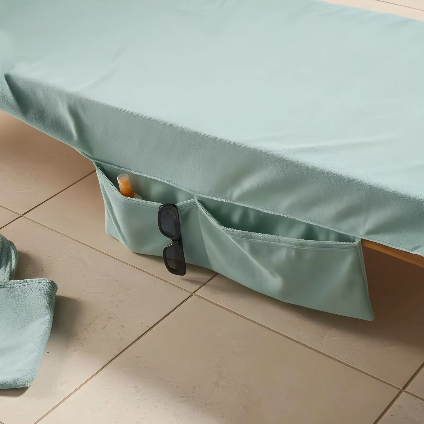 OHS Microfibre Quick Dry Absorbent Beach Towel in Green – 2