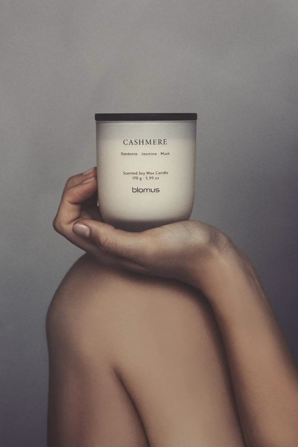 Blomus TUOKSU Cashmere Scented Candle Moonbeam in Off-White with Soy Wax – 3