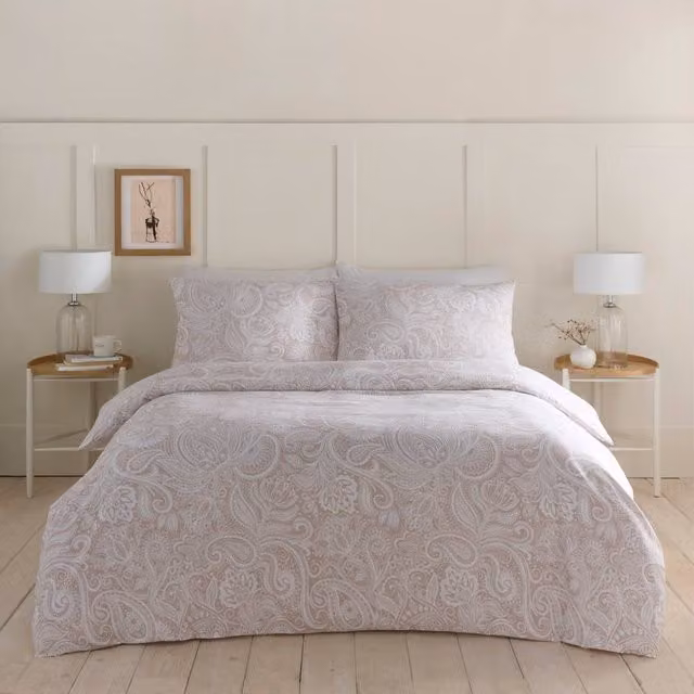 Portfolio Home Paisley Geometric Duvet Cover and Pillowcase Set in Natural Beige, Double Size (Duvet: 200 x 200 cm, Pillowcase: 50 x 75 cm)