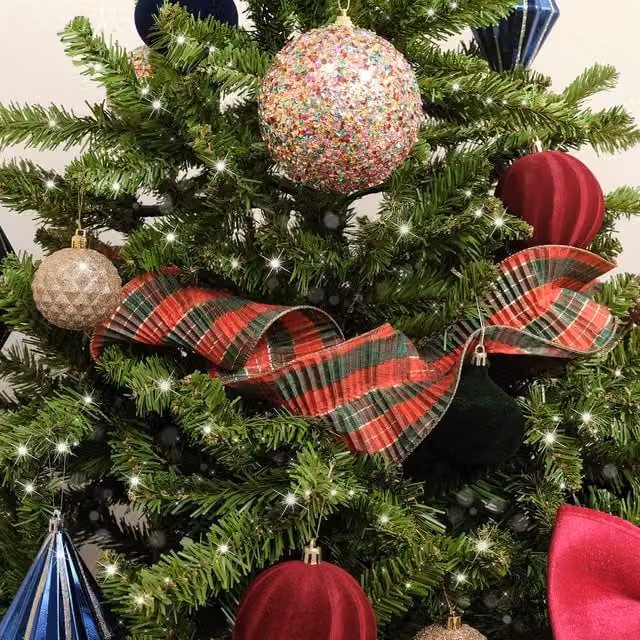 Melody Maison Classic Red, Green and Gold Checked Tartan Ruffle Christmas Tree Ribbon