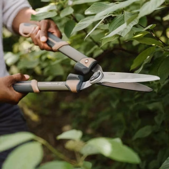 Kent & Stowe SK5 Carbon Steel Hedge Shears, Brown, 94cm