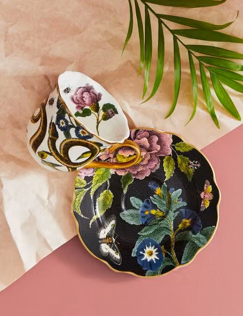 Spode Creatures of Curiosity Dark Tea Cup and Saucer Set in Multicolour Bone China with Gold Floral Details
