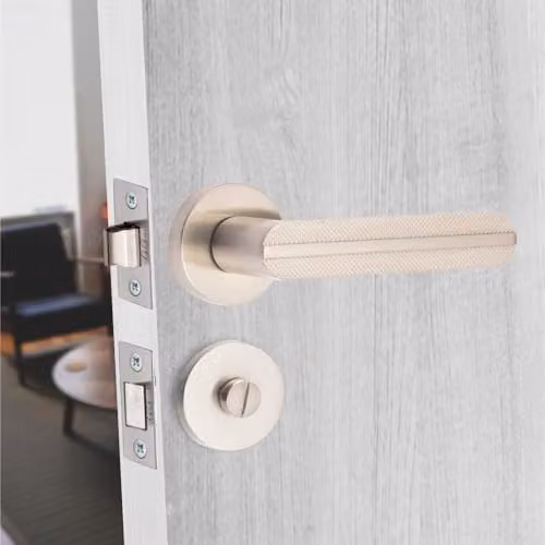 Golden Grace Modern Lima Knurled Bathroom Door Handle Set in Chrome – 2