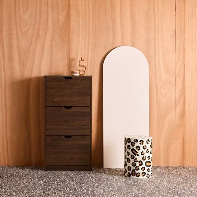 sweeek Modern Wood Shoe Cabinet with 3 Drawers and Doors in Brown and White, W/D/H: 119.5 x 60 x 23.5 cm – 1