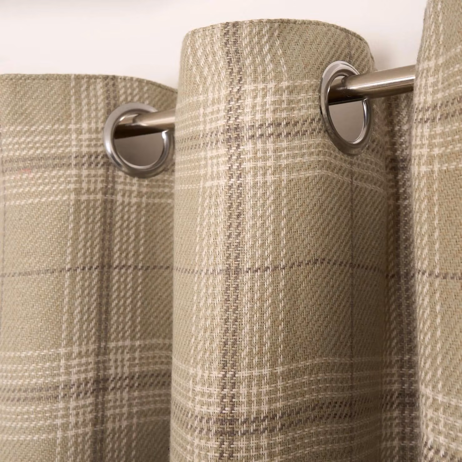 OHS Pair of Woven Check Eyelet Curtains in Green and Beige, Width: 168 cm, Drop: 183 cm – 2