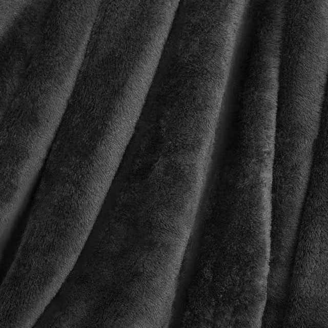 Brentfords Super Soft Fleece Blanket in Black, 200 x 200 cm