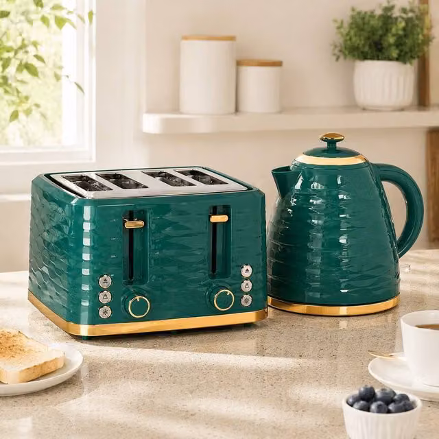 STILVORA Kettle and 4-Slot Toaster Set in Green – 1