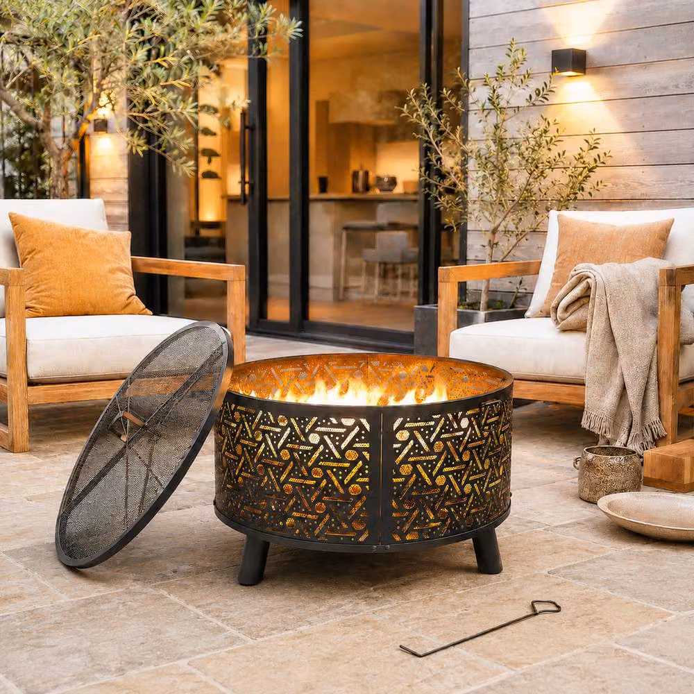 Teamson Home Black Steel Outdoor Garden Fire Pit with Spark Guard, Diameter: 71 cm – 2