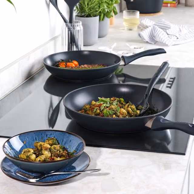 Salter Marino Non-Stick Aluminium Frying Pan, Black, Diameter: 30 cm