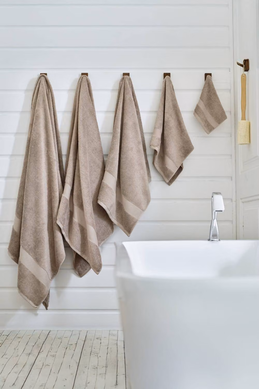 Deyongs Egyptian Embrace Taupe Egyptian Cotton Fluffy Terry Towels – 2