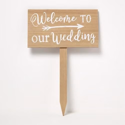 HOMESCAPES Rustic Wedding Welcome Sign, Natural Brown Wood Arrow Directional Plaque