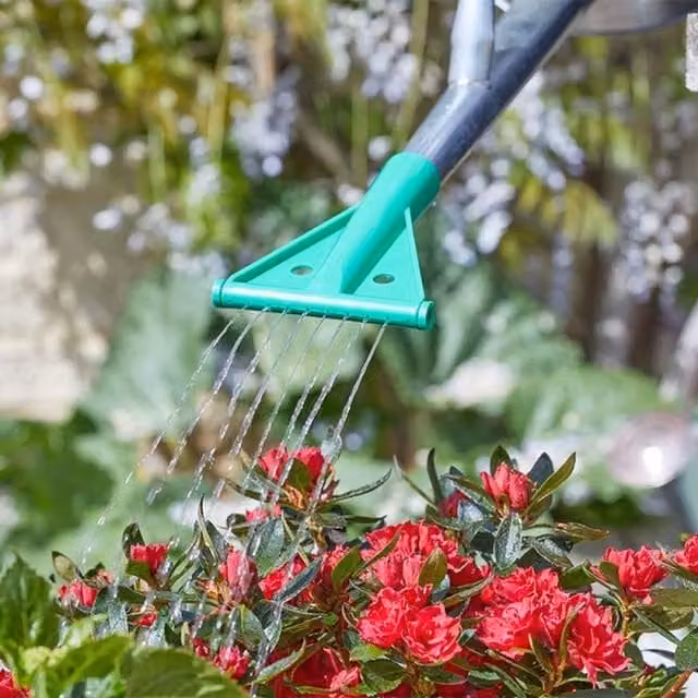 Garden Mile Adjustable Weed and Feed Watering Can Nozzle in Green and Black