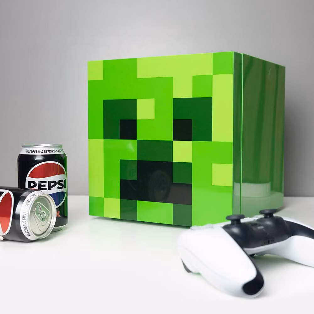 Menkind Minecraft Creeper Head Personal Dual Powered Mini Fridge, 4 Litre, Green – 3