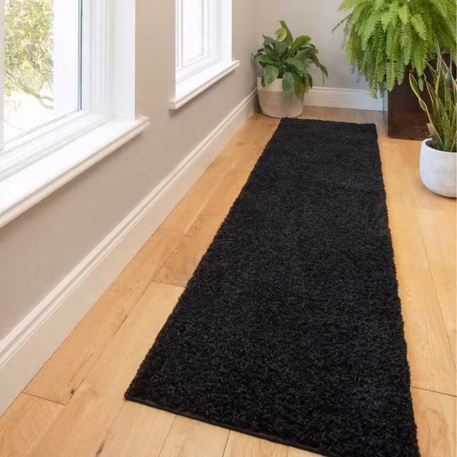 The Rug House Black Modern Shaggy Rectangular Area Rug W: 230 cm, D: 60 cm