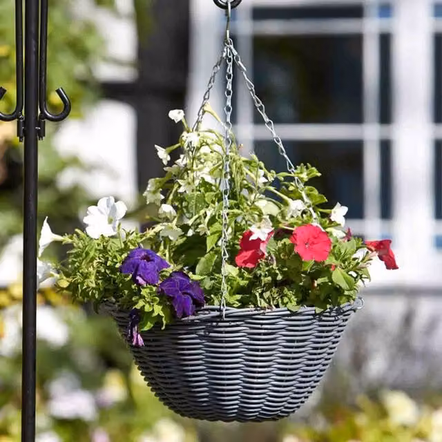 Garden Mile Grey Faux Rattan Hanging Basket Planter, Diameter: 35.56 cm
